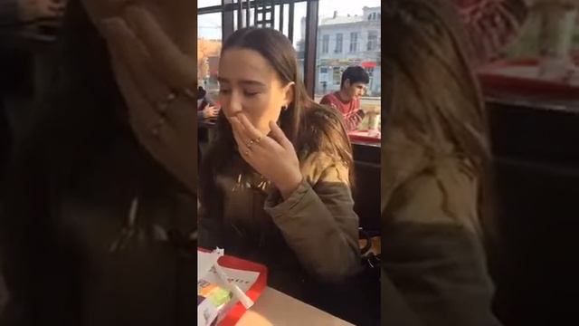 mutinaalenaa У кого нибудь сегодня вписка есть смотреть онлайн