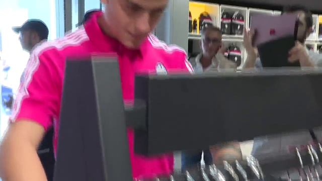 Dybala Day round-up! | Paulo Dybala's first day at Juventus смотреть онлайн