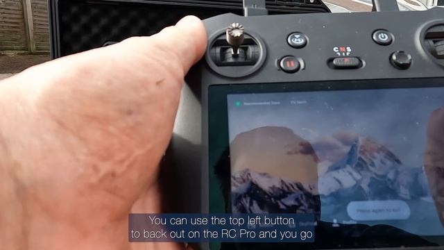 [Technical] How to mirror your screen to another device on the DJI Mavic 3 смотреть онлайн