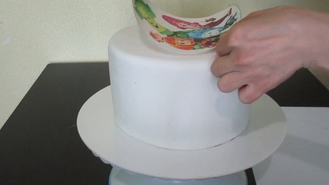 Как прикрепить съедобную картинку на торт смотреть онлайн