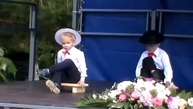 танец на день села смотреть онлайн
