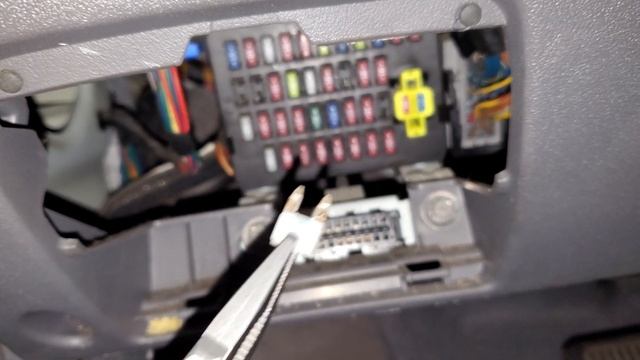 2007 Kia Rio Cigarette Lighter Fuse, Power Outlet Fuse Location