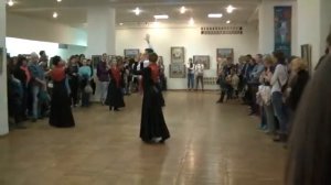 Танцевальная комбинация на основе дробных движений в характере испанского народного танца