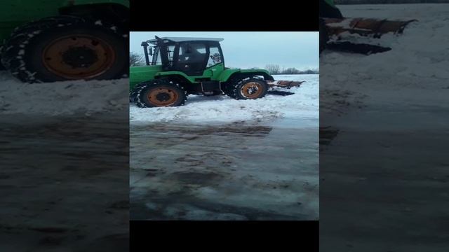 Видео РТМ160 с лопатой 02 смотреть онлайн