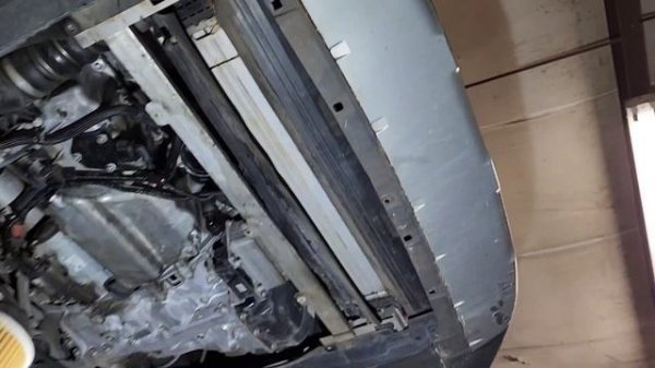 BMW X1 XDRIVE 28i F48 ENGINE OIL & FILTER HOW TO CHANGE SERVICE REPLACEMENT MAINTENANCE PROCEDURE