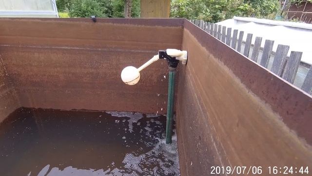 Автоматизация садовой бочки, бака. Шаровый поплавковый клапан в емкость для полива часть 2. смотреть онлайн