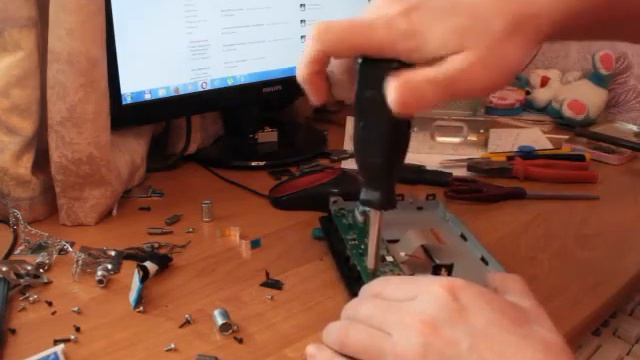 Как снять SD слот на ММС 2190 смотреть онлайн