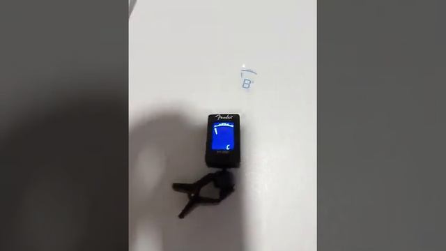 Распаковка Тюнер Fender FT-004 Clip смотреть онлайн