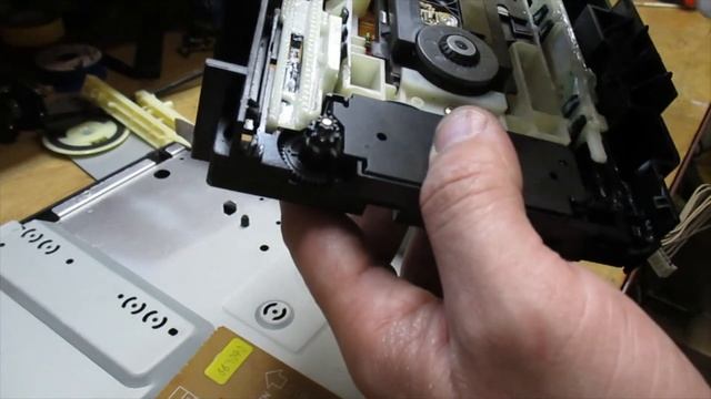 Technics SL PS670D- wymiana lasera (nr186). смотреть онлайн
