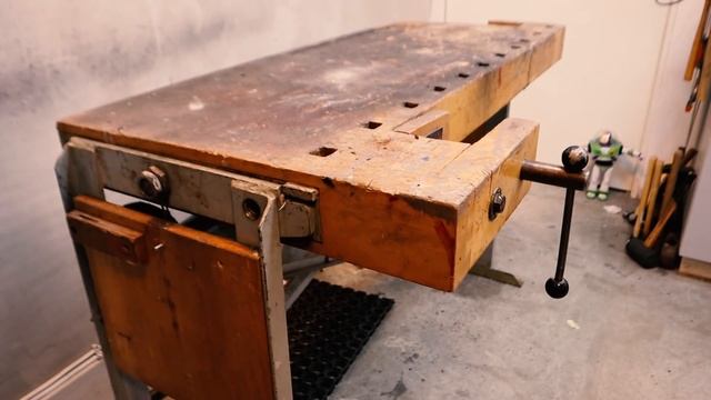 RARE Axe Restoration – With VIKING engravings смотреть онлайн