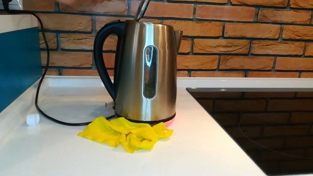 Чайник подтекает. Как устранить течь?