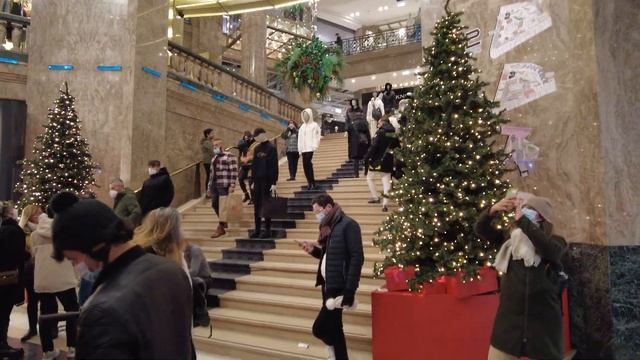 Paris Champ Elysees Christmas Tree Galerie Lafayette, Елисейские поля, Предновогодний Париж смотреть онлайн
