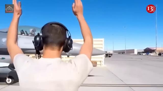 US F-16 in Battlefield Would Be ‘Completely Outmatched’ by Russia's S-400 Air Defense смотреть онлайн