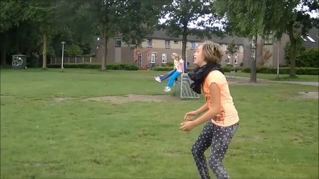 Lipdub Telgenkamp Groep 8B 2014 - met Lars Jonkman смотреть онлайн