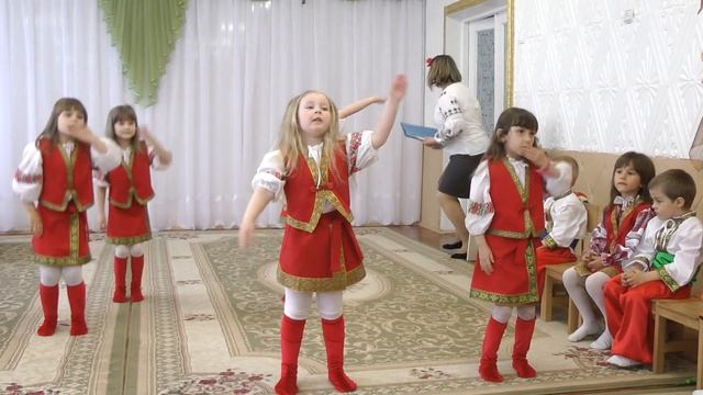 Танец "Черевички"в детском саду "Росинка"Муз. рук Максюта Г. В. Идея танца Ирины Пугачёвой. смотреть онлайн