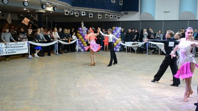 Шевченко Евгений и Гулинкова Евгения Чемпионат УФСТ 2019 г. Запорожье Юниоры 1 С La. смотреть онлайн