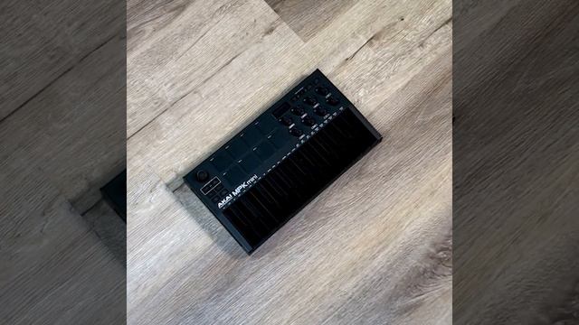 DECKSAVER AKAI MPK MINI MK3 COVER смотреть онлайн