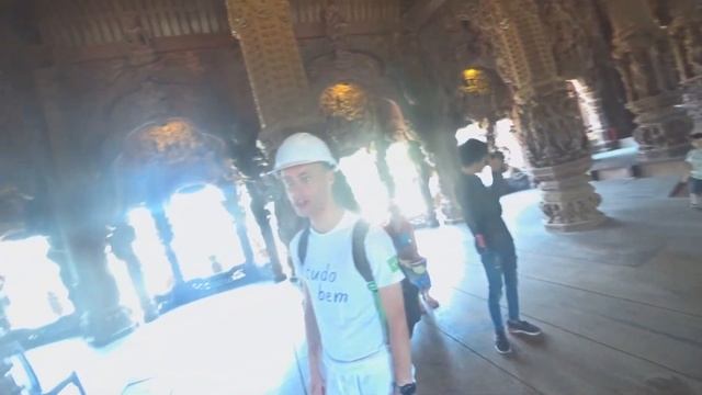 Тайланд 2020 | День Восьмой | Храм Истины, ночной рынок [11.02.2020] смотреть онлайн