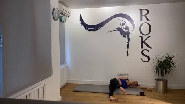 Evde Birlikte Pilates Seansı Yapıyoruz