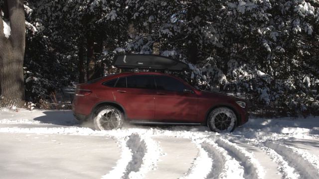 Mercedes GLC vs 1 foot of snow смотреть онлайн