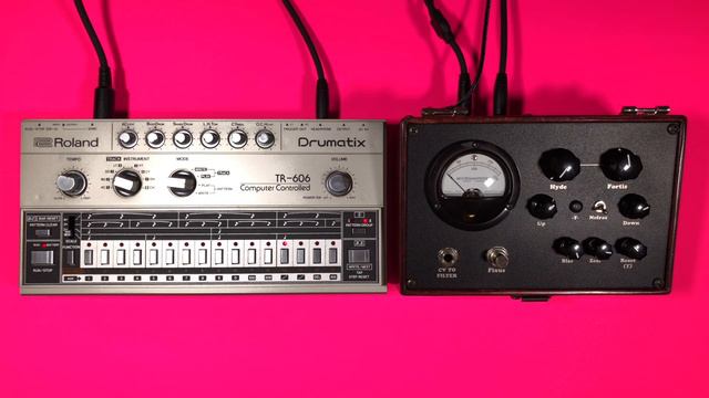 First Play: Roland TR-606 Drumatix + Hyde Distortion Filter + Digitone Effects смотреть онлайн