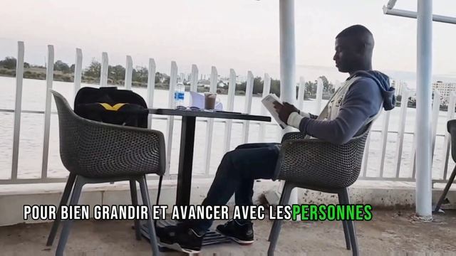 Ils veulent que j'abandonne à cause de leurs critiques (ça ne fait que commencer) смотреть онлайн
