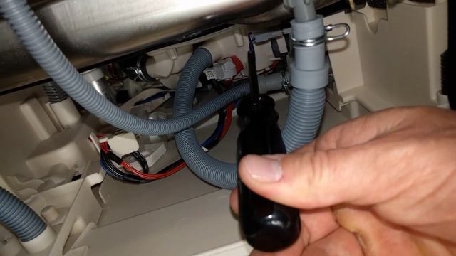 Frigidaire Gallery Dishwasher, pressure sensor location смотреть онлайн