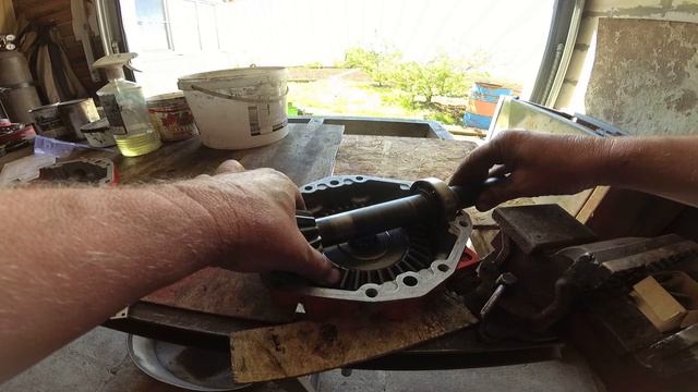 Разборка редуктора фрезы смотреть онлайн