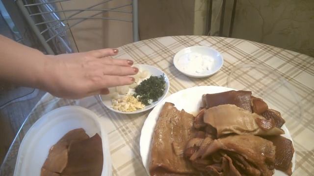 прессованное сало и холодная закуска из свиных шкурок смотреть онлайн