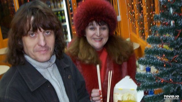 Счастье есть Слова:Марина Волченко Музыка:Марина и Александр Волченко© смотреть онлайн