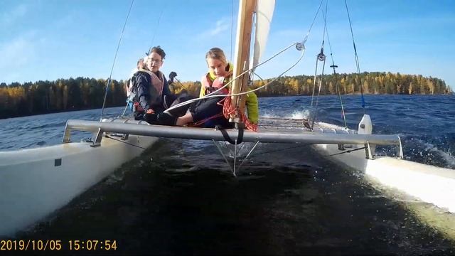 Трэш на катамаране.Трое небздящих. Будни яхтсменов. смотреть онлайн