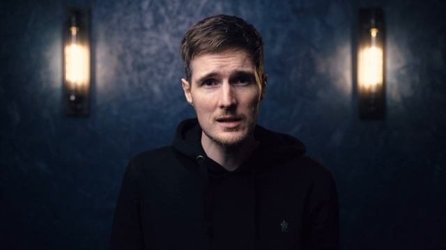 THIS LENS SUCKS...But I Kinda Love It! ? 7Artisans 25mm f/0.95 (Sony A6600) смотреть онлайн