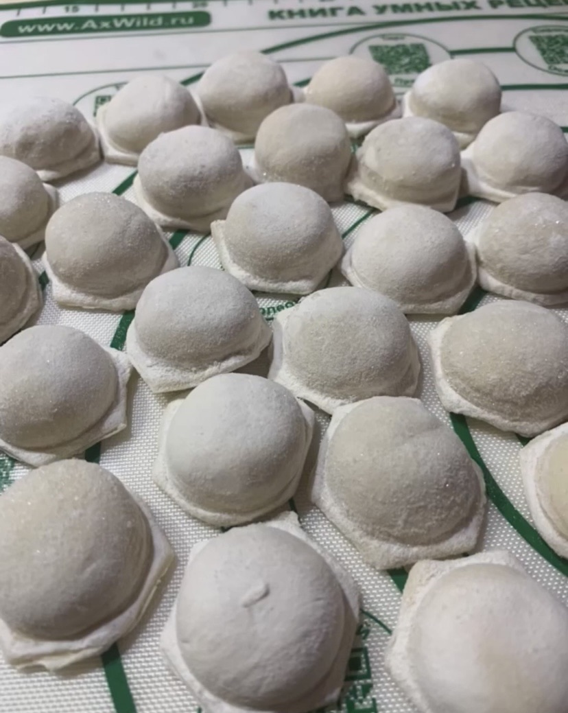 Пельмени. Как легко и быстро сделать пельмени на пельменнице. смотреть онлайн