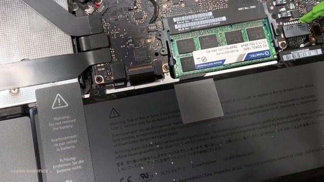 Replace your 2012 MacBook Pro Battery in 2020 смотреть онлайн
