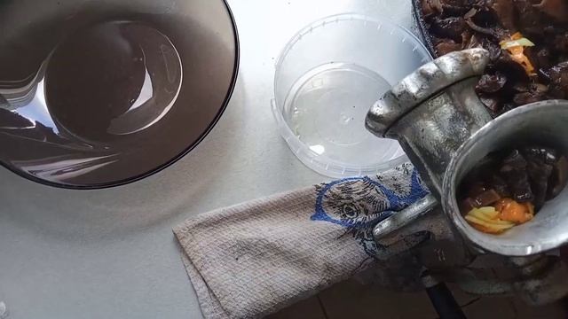 Икра из коровников на зиму;) смотреть онлайн