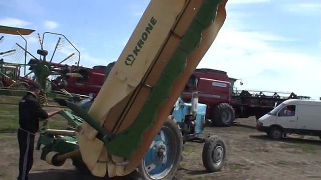 Косилка Easy Cut-320 + МТЗ 80 смотреть онлайн