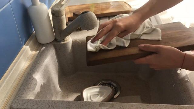 Уход за деревянной разделочной доской / How to care woodstuff смотреть онлайн
