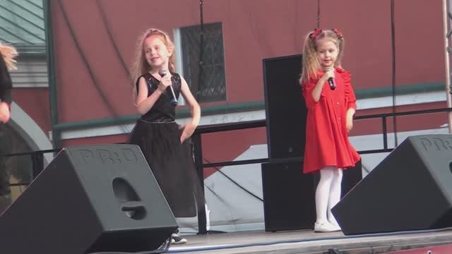 #428 Весёлая компания смотреть онлайн