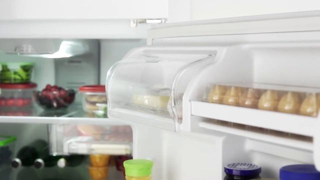 Whirlpool 20.5-cu ft Top-Freezer Refrigerator смотреть онлайн
