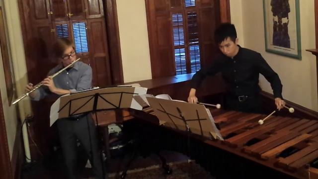 DUO CACOPHONICA: Kembang Suling (1st movement) - Gareth Farr смотреть онлайн