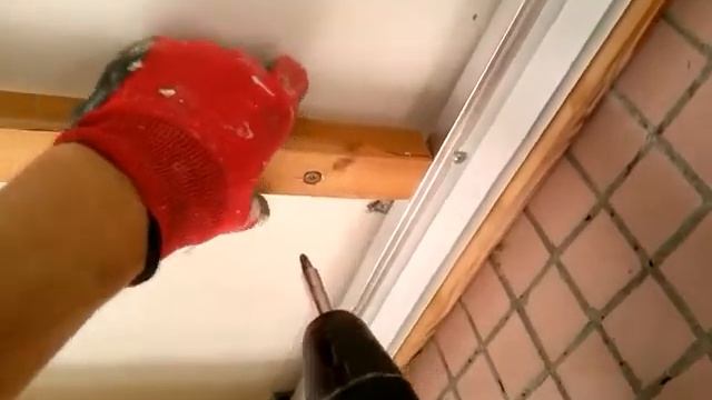 Ремонт. Балкон. Крепление бруса к потолку. смотреть онлайн
