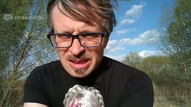 Добро пожаловать на стрим! Бухгалтер в эфире смотреть онлайн