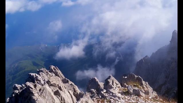 Святая гора Афон.Херувимская песнь - греческий распев. Holy mountain Athos. смотреть онлайн