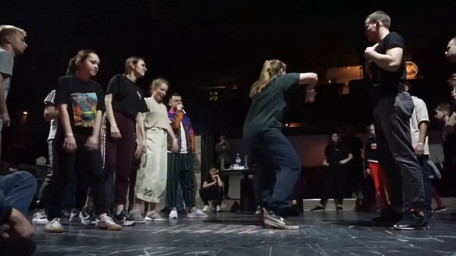 Stasy VS Кот 1/8 смотреть онлайн