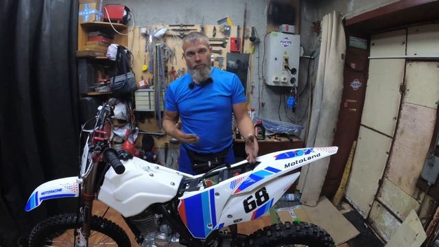 MotoLand CRF250 2021 г. Сборка, первый запуск, замена масла. 4K60fps смотреть онлайн