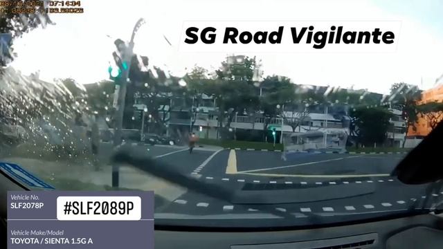 18aug2021 lor ah soo phv #SLF2089P toyota sienta cutting over camcar driving over chevron marking смотреть онлайн