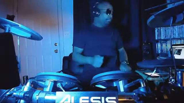 Alesis Forge Kit смотреть онлайн