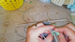 Варежки спицами.Как связать варежки индийским клином.