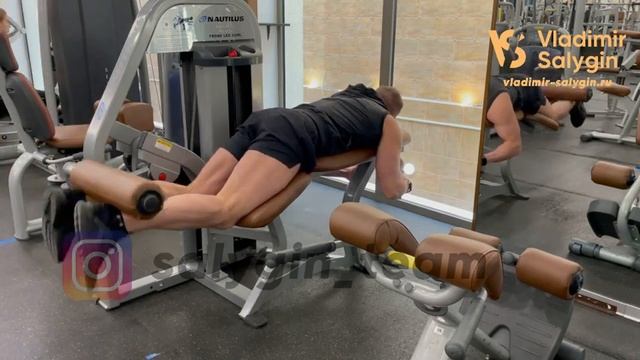 3. Сгибание ног лежа смотреть онлайн