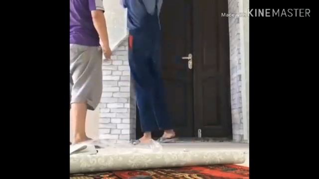 как клеить обои своими руками смотреть онлайн